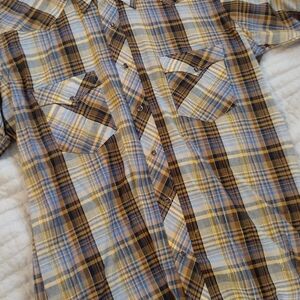 Men's Plaid Button-Up Shirt